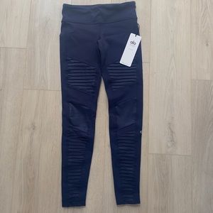 Alo Yoga Moto Legging - Small Navy